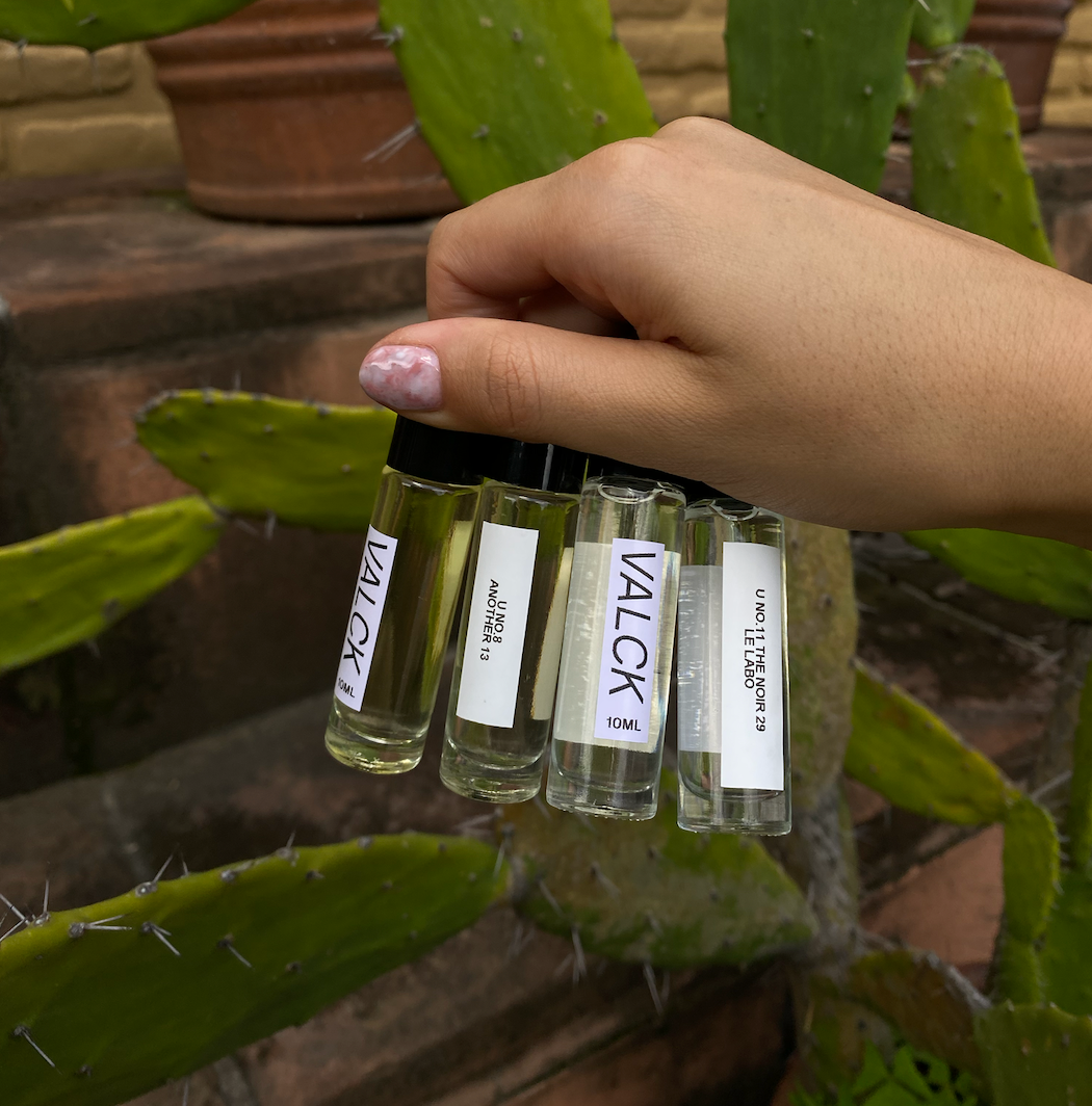 dupe de perfumes inspirados en le labo baratos con buena fijación